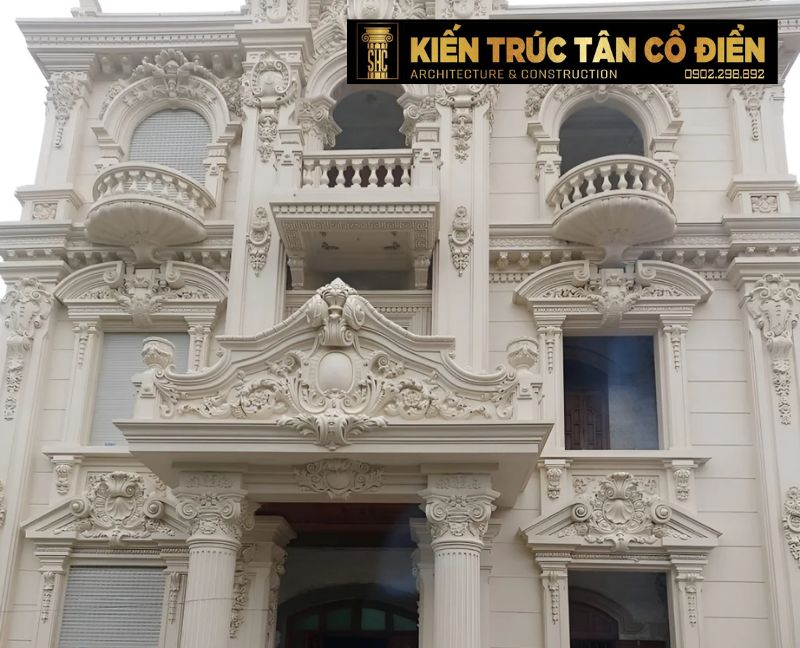 Những mẫu cột và phào chỉ đặc trưng trong kiến trúc Tân cổ điển chính là linh hồn tạo nên vẻ đẹp sang trọng, bề thế