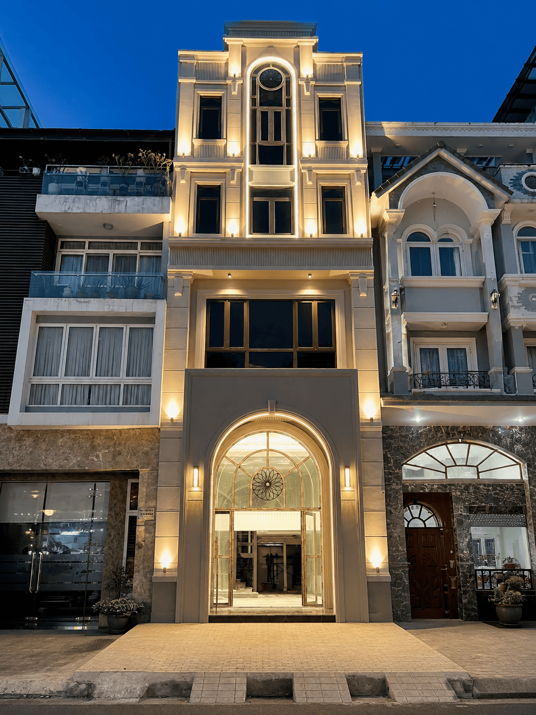 Nhà Phố Tân cổ điển giản lược (Modern Neo-Classical)